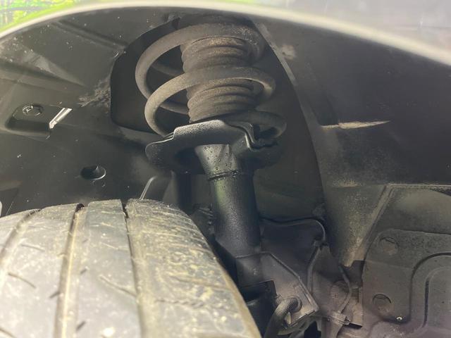 セレナ ハイウェイスター　４ＷＤ　純正９型ナビ　両側電動ドア　後席モニター　全周囲カメラ　エマージェンシーブレーキ　禁煙車　コーナーセンサー　スマートキー　ＬＥＤヘッド　ビルトインＥＴＣ　クルコン　オートエアコン（22枚目）