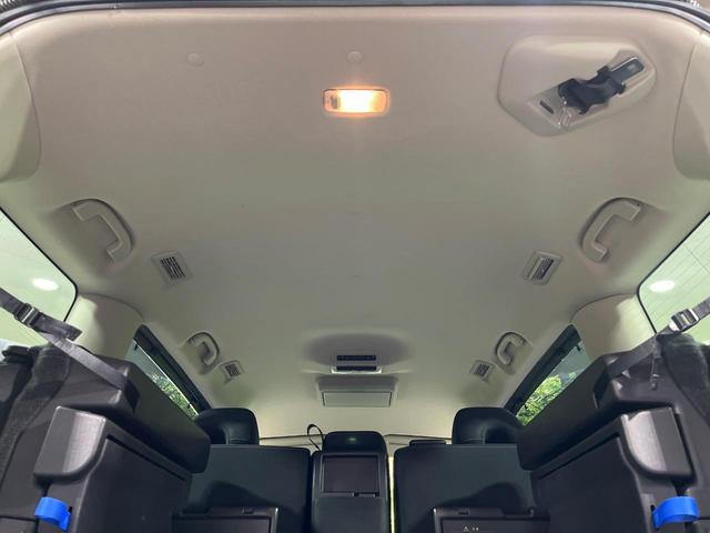 セレナ ハイウェイスター　４ＷＤ　純正９型ナビ　両側電動ドア　後席モニター　全周囲カメラ　エマージェンシーブレーキ　禁煙車　コーナーセンサー　スマートキー　ＬＥＤヘッド　ビルトインＥＴＣ　クルコン　オートエアコン（31枚目）