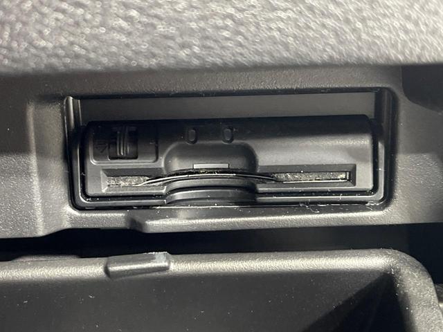 セレナ ハイウェイスター　４ＷＤ　純正９型ナビ　両側電動ドア　後席モニター　全周囲カメラ　エマージェンシーブレーキ　禁煙車　コーナーセンサー　スマートキー　ＬＥＤヘッド　ビルトインＥＴＣ　クルコン　オートエアコン（36枚目）