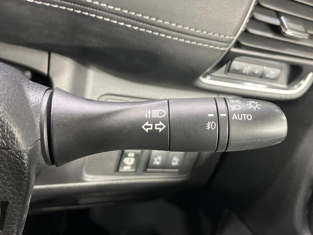 セレナ ハイウェイスター　４ＷＤ　純正９型ナビ　両側電動ドア　後席モニター　全周囲カメラ　エマージェンシーブレーキ　禁煙車　コーナーセンサー　スマートキー　ＬＥＤヘッド　ビルトインＥＴＣ　クルコン　オートエアコン（47枚目）