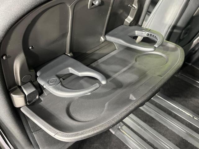 セレナ ハイウェイスター　４ＷＤ　純正９型ナビ　両側電動ドア　後席モニター　全周囲カメラ　エマージェンシーブレーキ　禁煙車　コーナーセンサー　スマートキー　ＬＥＤヘッド　ビルトインＥＴＣ　クルコン　オートエアコン（52枚目）