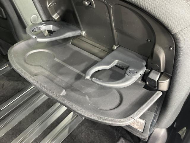 セレナ ハイウェイスター　４ＷＤ　純正９型ナビ　両側電動ドア　後席モニター　全周囲カメラ　エマージェンシーブレーキ　禁煙車　コーナーセンサー　スマートキー　ＬＥＤヘッド　ビルトインＥＴＣ　クルコン　オートエアコン（53枚目）