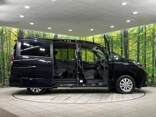 セレナ ハイウェイスター　４ＷＤ　純正９型ナビ　両側電動ドア　後席モニター　全周囲カメラ　エマージェンシーブレーキ　禁煙車　コーナーセンサー　スマートキー　ＬＥＤヘッド　ビルトインＥＴＣ　クルコン　オートエアコン（61枚目）