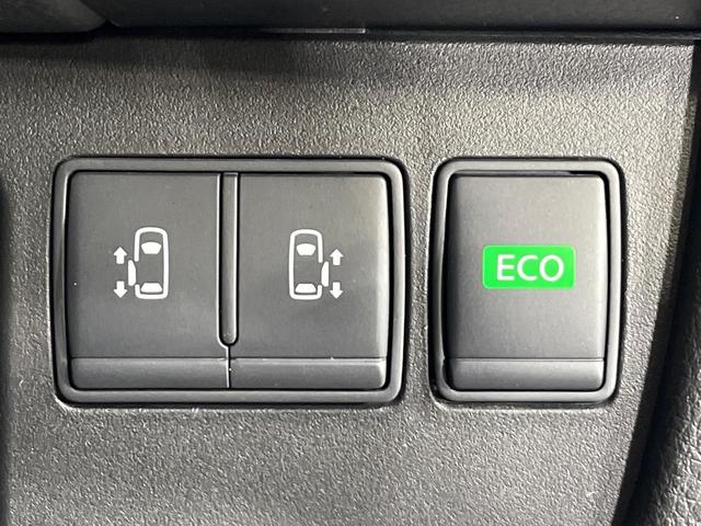 セレナ ハイウェイスター Vセレクション+セーフティII 4WD 禁煙車 純正ナビ 全方位カメラ 両側電動スライドドア 衝突軽減装置 ドライブレコーダー ETC HIDヘッド オートライト 純正15インチアルミ スマートキー Bluetooth再生(5枚目)