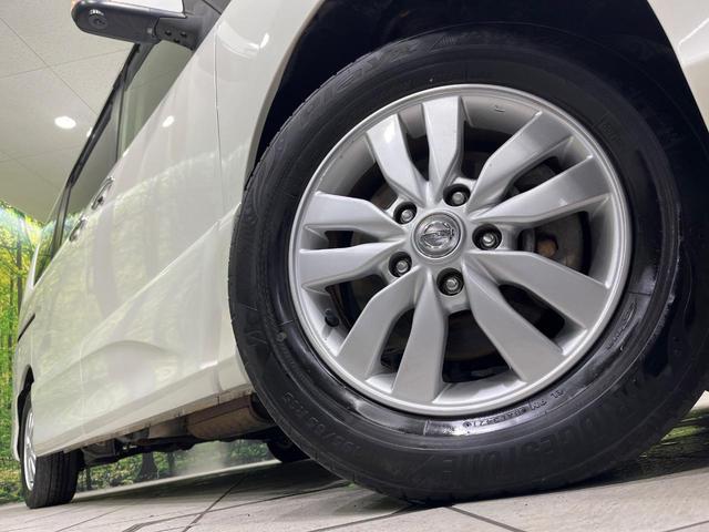 セレナ ハイウェイスター Vセレクション+セーフティII 4WD 禁煙車 純正ナビ 全方位カメラ 両側電動スライドドア 衝突軽減装置 ドライブレコーダー ETC HIDヘッド オートライト 純正15インチアルミ スマートキー Bluetooth再生(14枚目)