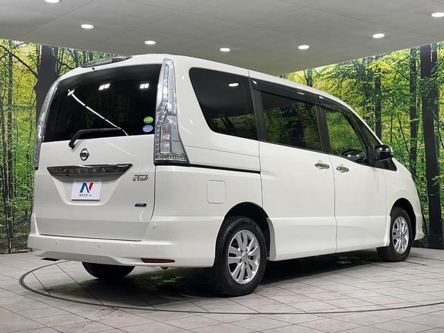 セレナ ハイウェイスター Vセレクション+セーフティII 4WD 禁煙車 純正ナビ 全方位カメラ 両側電動スライドドア 衝突軽減装置 ドライブレコーダー ETC HIDヘッド オートライト 純正15インチアルミ スマートキー Bluetooth再生(18枚目)