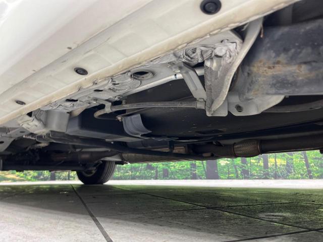 セレナ ハイウェイスター Vセレクション+セーフティII 4WD 禁煙車 純正ナビ 全方位カメラ 両側電動スライドドア 衝突軽減装置 ドライブレコーダー ETC HIDヘッド オートライト 純正15インチアルミ スマートキー Bluetooth再生(21枚目)