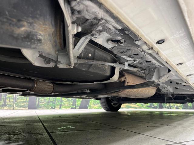 セレナ ハイウェイスター Vセレクション+セーフティII 4WD 禁煙車 純正ナビ 全方位カメラ 両側電動スライドドア 衝突軽減装置 ドライブレコーダー ETC HIDヘッド オートライト 純正15インチアルミ スマートキー Bluetooth再生(22枚目)