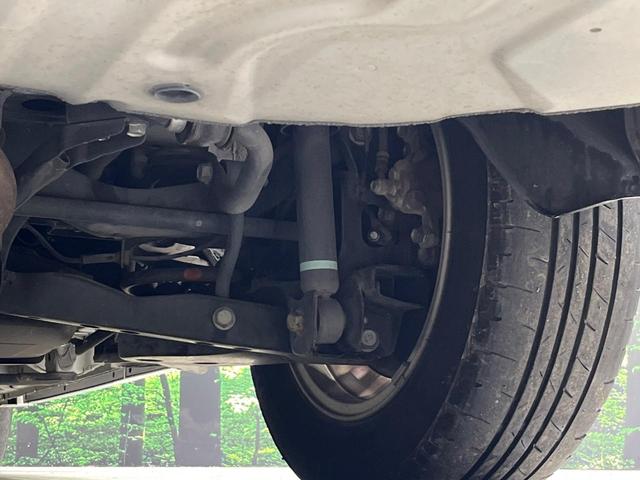 セレナ ハイウェイスター Vセレクション+セーフティII 4WD 禁煙車 純正ナビ 全方位カメラ 両側電動スライドドア 衝突軽減装置 ドライブレコーダー ETC HIDヘッド オートライト 純正15インチアルミ スマートキー Bluetooth再生(23枚目)