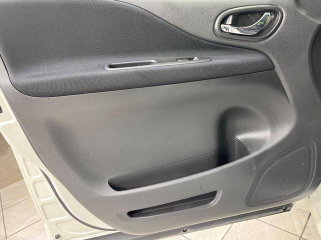 セレナ ハイウェイスター Vセレクション+セーフティII 4WD 禁煙車 純正ナビ 全方位カメラ 両側電動スライドドア 衝突軽減装置 ドライブレコーダー ETC HIDヘッド オートライト 純正15インチアルミ スマートキー Bluetooth再生(52枚目)