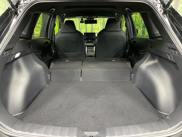 カローラクロス ハイブリッド　Ｇ　４ＷＤ　純正ディスプレイオーディオ　寒冷地仕様　バックカメラ　セーフティセンス　レーダークルーズ　禁煙車　ステアリングヒーター　ドラレコ　ＥＴＣ　ＬＥＤヘッド　スマートキー　オートマチックハイビーム（11枚目）