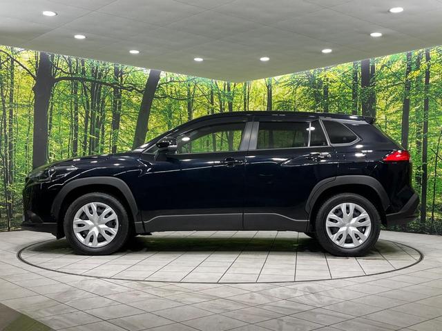 カローラクロス ハイブリッド　Ｇ　４ＷＤ　純正ディスプレイオーディオ　寒冷地仕様　バックカメラ　セーフティセンス　レーダークルーズ　禁煙車　ステアリングヒーター　ドラレコ　ＥＴＣ　ＬＥＤヘッド　スマートキー　オートマチックハイビーム（27枚目）