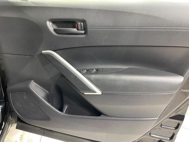 カローラクロス ハイブリッド　Ｇ　４ＷＤ　純正ディスプレイオーディオ　寒冷地仕様　バックカメラ　セーフティセンス　レーダークルーズ　禁煙車　ステアリングヒーター　ドラレコ　ＥＴＣ　ＬＥＤヘッド　スマートキー　オートマチックハイビーム（36枚目）