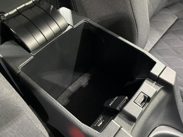 カローラクロス ハイブリッド　Ｇ　４ＷＤ　純正ディスプレイオーディオ　寒冷地仕様　バックカメラ　セーフティセンス　レーダークルーズ　禁煙車　ステアリングヒーター　ドラレコ　ＥＴＣ　ＬＥＤヘッド　スマートキー　オートマチックハイビーム（56枚目）