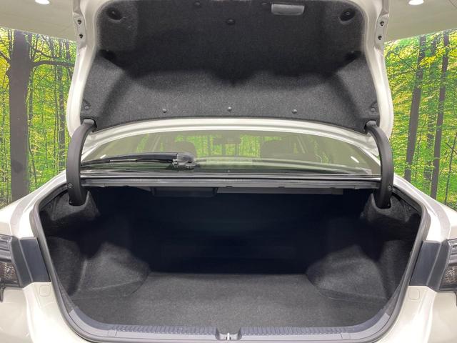 普段のお買い物や通勤、送迎等に十分な荷室スペースを確保しております。大きな荷物の積載も可能です♪