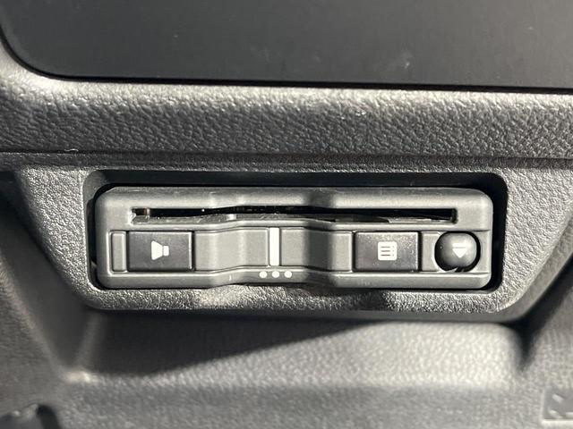 インプレッサ ＳＴ　４ＷＤ　純正１１．６型ナビ　全周囲カメラ　アイサイトセーフティプラス　レーダークルーズ　禁煙車　シートヒーター　ＥＴＣ　ステアリングヒーター　ＬＥＤヘッド　スマートキー　オートライト　オートエアコン（7枚目）