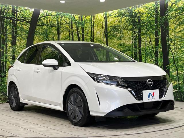 ノート Ｘ　ＦＯＵＲ　４ＷＤ　純正９インチディスプレイオーディオ　バックカメラ　ドラレコ　ＥＴＣ　禁煙車　全方位運転支援システム　ステアリングヒーター　前席シートヒーター　ハイビームアシスト　革巻きステアリング（17枚目）