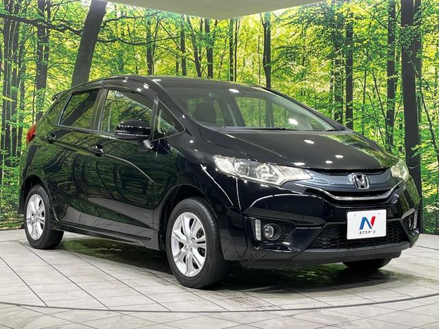 フィット １３Ｇ・Ｓパッケージ　４ＷＤ　禁煙車　純正ナビ　バックカメラ　衝突軽減装置　ＥＴＣ　ＬＥＤヘッド　オートライト　純正１５インチアルミ　オートエアコン　ステアリングスイッチ　Ｂｌｕｅｔｏｏｔｈ再生　電動格納ミラー（17枚目）
