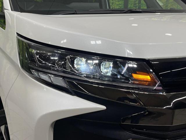 ノア ハイブリッドＳ－Ｚ　４ＷＤ　純正１０．５インチナビ　フリップダウンモニター　全方位カメラ　両側電動スライド　パワーバックドア　シートヒーター　ステアリングヒーター　プロジェクター式ＬＥＤヘッド　ドラレコ　ＥＴＣ　禁煙車（15枚目）