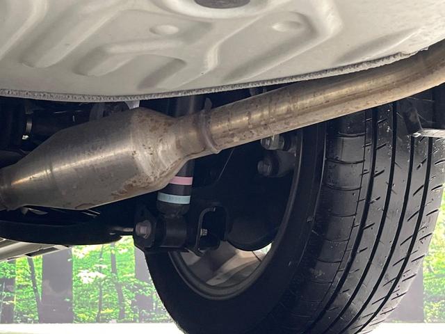 ノア ハイブリッドＳ－Ｚ　４ＷＤ　純正１０．５インチナビ　フリップダウンモニター　全方位カメラ　両側電動スライド　パワーバックドア　シートヒーター　ステアリングヒーター　プロジェクター式ＬＥＤヘッド　ドラレコ　ＥＴＣ　禁煙車（24枚目）