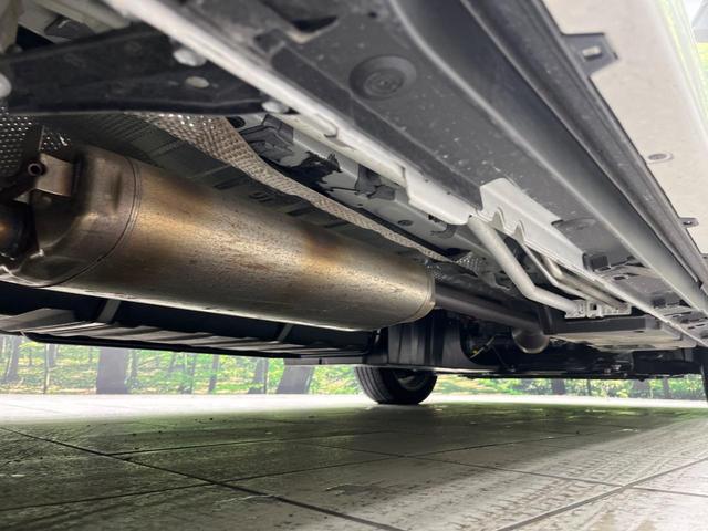 ノア ハイブリッドＳ－Ｚ　４ＷＤ　純正１０．５インチナビ　フリップダウンモニター　全方位カメラ　両側電動スライド　パワーバックドア　シートヒーター　ステアリングヒーター　プロジェクター式ＬＥＤヘッド　ドラレコ　ＥＴＣ　禁煙車（26枚目）