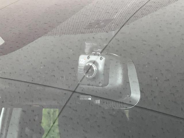 ノア ハイブリッドＳ－Ｚ　４ＷＤ　純正１０．５インチナビ　フリップダウンモニター　全方位カメラ　両側電動スライド　パワーバックドア　シートヒーター　ステアリングヒーター　プロジェクター式ＬＥＤヘッド　ドラレコ　ＥＴＣ　禁煙車（35枚目）