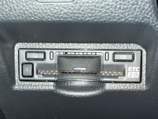 ノア ハイブリッドＳ－Ｚ　４ＷＤ　純正１０．５インチナビ　フリップダウンモニター　全方位カメラ　両側電動スライド　パワーバックドア　シートヒーター　ステアリングヒーター　プロジェクター式ＬＥＤヘッド　ドラレコ　ＥＴＣ　禁煙車（59枚目）