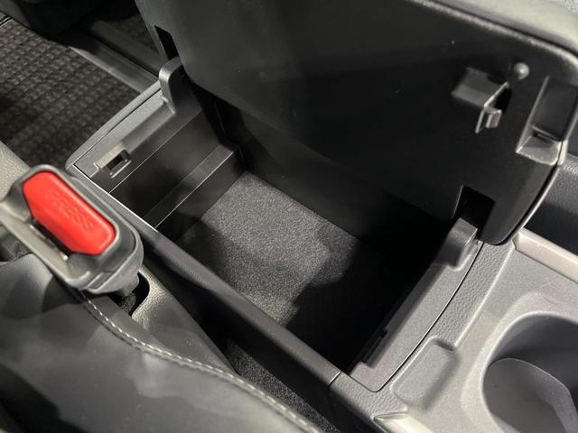 ノア ハイブリッドＳ－Ｚ　４ＷＤ　純正１０．５インチナビ　フリップダウンモニター　全方位カメラ　両側電動スライド　パワーバックドア　シートヒーター　ステアリングヒーター　プロジェクター式ＬＥＤヘッド　ドラレコ　ＥＴＣ　禁煙車（63枚目）