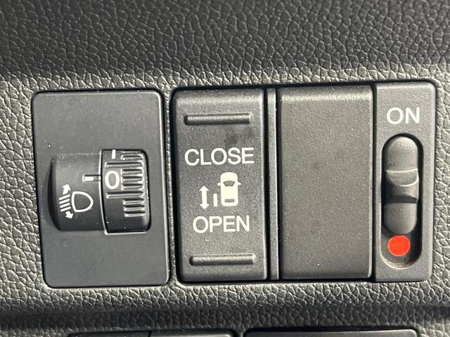 フリード+ G 4WD 純正インターナビ バックカメラ 電動スライドドア シートヒーター スマートキー ETC オートエアコン ステアリングスイッチ Bluetooth再生 アイドリングストップ 禁煙車(5枚目)