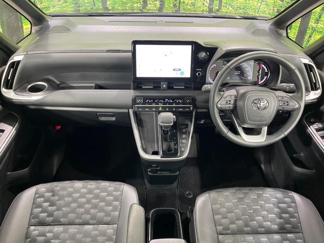 ヴォクシー Ｓ－Ｚ　４ＷＤ　純正１０．５インチナビ　バックカメラ　両側電動スライドドア　寒冷地仕様　セーフティセンス　ＬＥＤヘッド　オートハイビーム　レーダークルーズ　ドラレコ　ＥＴＣ２．０　シートヒーター　禁煙車（2枚目）