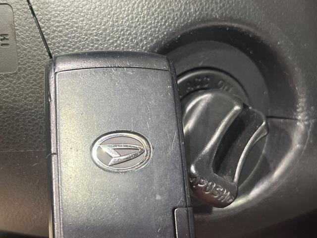 ミラココア ココアプラスX 4WD 禁煙車 SDナビ Bluetooth再生 バックカメラ ルーフレール スマートキー LEDヘッド ETC オートエアコン アイドリングストップ 電動格納ミラー ベンチシート(6枚目)