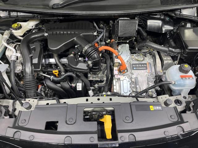 オーラ G FOUR 4WD 純正9インチナビ BOSEサウンド 全方位カメラ プロパイロット ETC2.0 衝突軽減装置 コーナーセンサー デジタルミラー LEDヘッド ステアリングヒーター シートヒーター 禁煙車(19枚目)