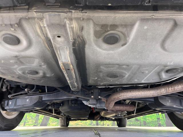 親切・丁寧な専門メカニックスタッフが応対！・車検・点検整備・事故等の修理などアフターサービスも安心。お車のカスタマイズもネクステージのサービススタッフまでご相談ください！