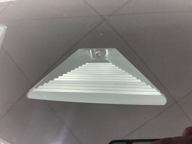 ステップワゴン スパーダ　４ＷＤ　ＳＤナビ　バックカメラ　ホンダセンシング　両側電動スライド　パワーバックドア　アダプティブクルーズ　ＬＥＤヘッド　ＥＴＣ　ドライブレコーダー　シートヒーター　Ｂｌｕｅｔｏｏｔｈ再生　禁煙車（5枚目）