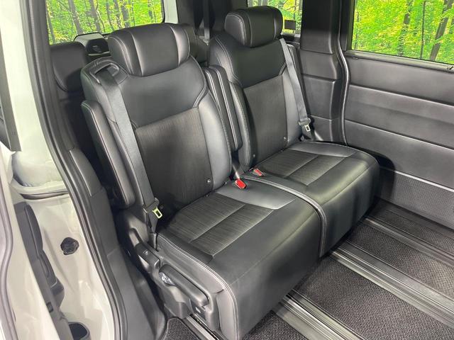 ステップワゴン スパーダ　４ＷＤ　ＳＤナビ　バックカメラ　ホンダセンシング　両側電動スライド　パワーバックドア　アダプティブクルーズ　ＬＥＤヘッド　ＥＴＣ　ドライブレコーダー　シートヒーター　Ｂｌｕｅｔｏｏｔｈ再生　禁煙車（10枚目）