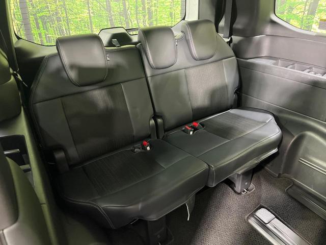 ステップワゴン スパーダ　４ＷＤ　ＳＤナビ　バックカメラ　ホンダセンシング　両側電動スライド　パワーバックドア　アダプティブクルーズ　ＬＥＤヘッド　ＥＴＣ　ドライブレコーダー　シートヒーター　Ｂｌｕｅｔｏｏｔｈ再生　禁煙車（11枚目）