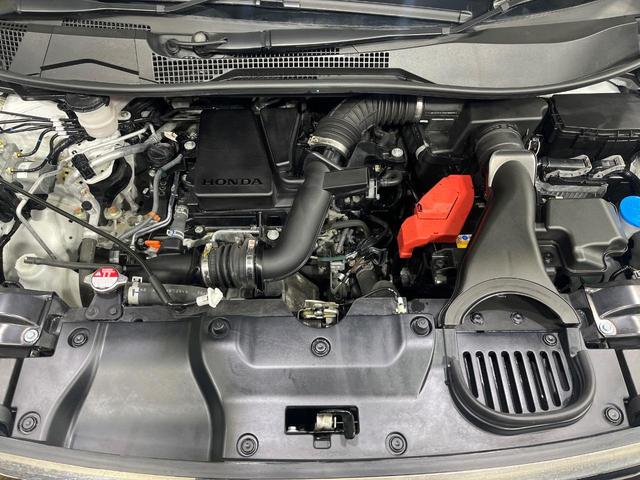 ステップワゴン スパーダ　４ＷＤ　ＳＤナビ　バックカメラ　ホンダセンシング　両側電動スライド　パワーバックドア　アダプティブクルーズ　ＬＥＤヘッド　ＥＴＣ　ドライブレコーダー　シートヒーター　Ｂｌｕｅｔｏｏｔｈ再生　禁煙車（20枚目）