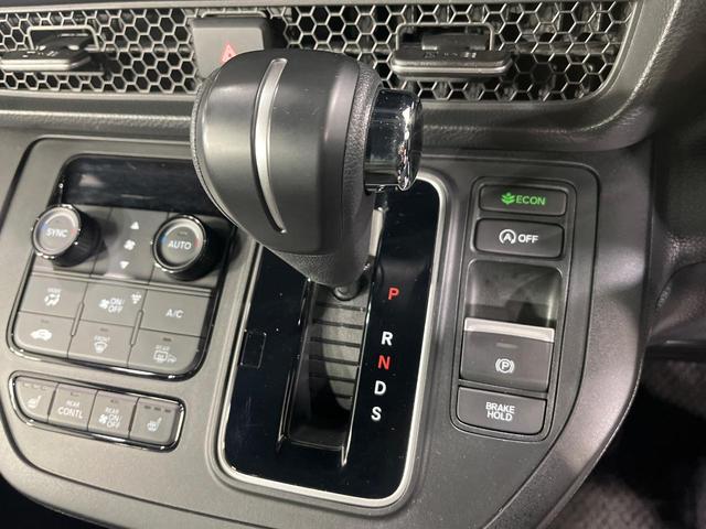 ステップワゴン スパーダ　４ＷＤ　ＳＤナビ　バックカメラ　ホンダセンシング　両側電動スライド　パワーバックドア　アダプティブクルーズ　ＬＥＤヘッド　ＥＴＣ　ドライブレコーダー　シートヒーター　Ｂｌｕｅｔｏｏｔｈ再生　禁煙車（26枚目）