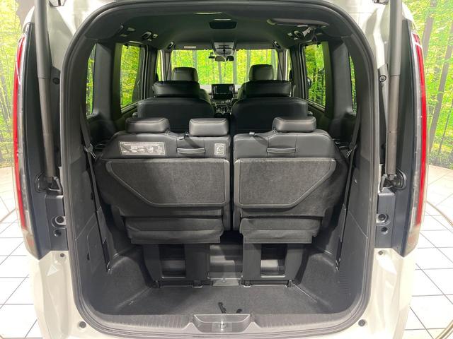 ステップワゴン スパーダ　４ＷＤ　ＳＤナビ　バックカメラ　ホンダセンシング　両側電動スライド　パワーバックドア　アダプティブクルーズ　ＬＥＤヘッド　ＥＴＣ　ドライブレコーダー　シートヒーター　Ｂｌｕｅｔｏｏｔｈ再生　禁煙車（29枚目）