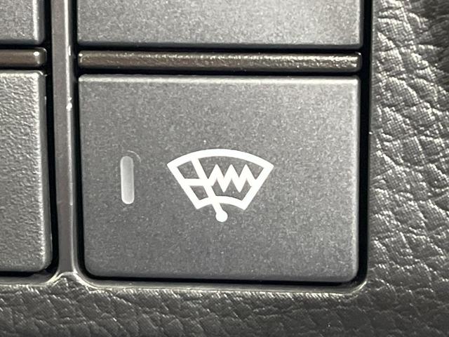 ステップワゴン スパーダ　４ＷＤ　ＳＤナビ　バックカメラ　ホンダセンシング　両側電動スライド　パワーバックドア　アダプティブクルーズ　ＬＥＤヘッド　ＥＴＣ　ドライブレコーダー　シートヒーター　Ｂｌｕｅｔｏｏｔｈ再生　禁煙車（30枚目）