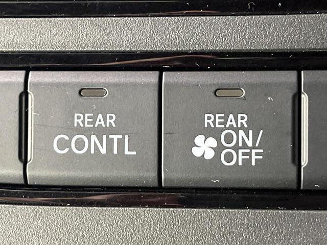 ステップワゴン スパーダ　４ＷＤ　ＳＤナビ　バックカメラ　ホンダセンシング　両側電動スライド　パワーバックドア　アダプティブクルーズ　ＬＥＤヘッド　ＥＴＣ　ドライブレコーダー　シートヒーター　Ｂｌｕｅｔｏｏｔｈ再生　禁煙車（46枚目）