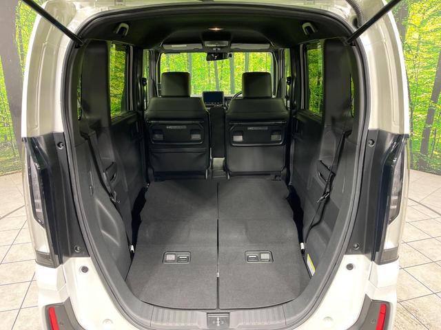 Ｎ－ＢＯＸカスタム ターボ　４ＷＤ　純正９インチナビ　バックカメラ　両側電動スライドドア　ホンダセンシング　アダプティブクルーズ　ＬＥＤヘッド　オートハイビーム　スマートキー　レーンアシスト　シートヒーター　禁煙車（11枚目）