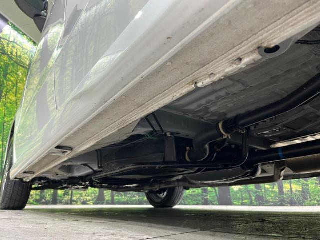 Ｎ－ＢＯＸカスタム ターボ　４ＷＤ　純正９インチナビ　バックカメラ　両側電動スライドドア　ホンダセンシング　アダプティブクルーズ　ＬＥＤヘッド　オートハイビーム　スマートキー　レーンアシスト　シートヒーター　禁煙車（24枚目）