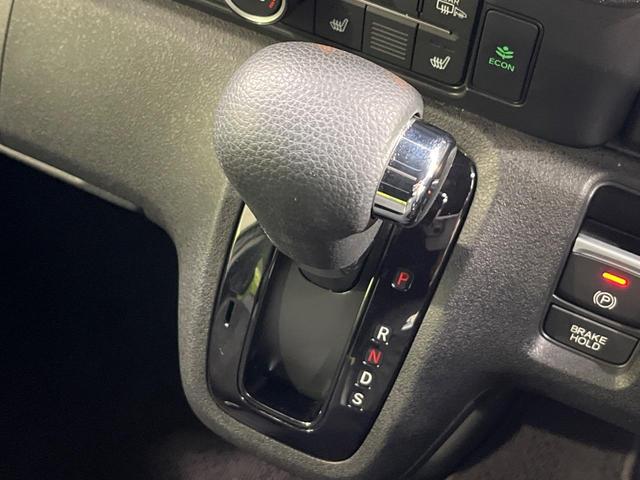 Ｎ－ＢＯＸカスタム ターボ　４ＷＤ　純正９インチナビ　バックカメラ　両側電動スライドドア　ホンダセンシング　アダプティブクルーズ　ＬＥＤヘッド　オートハイビーム　スマートキー　レーンアシスト　シートヒーター　禁煙車（25枚目）