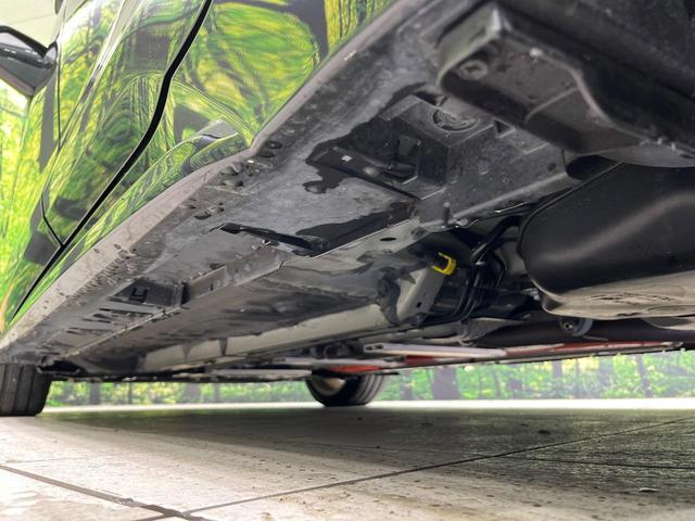 カローラツーリング ハイブリッド　ダブルバイビー　４ＷＤ　禁煙車　純正１０．５インチナビ　バックカメラ　セーフティセンス　レーダークルーズ　ＥＴＣ２．０　Ｂｌｕｅｔｏｏｔｈ再生　ＬＥＤヘッド　オートハイビーム　ステアリングスイッチ（23枚目）