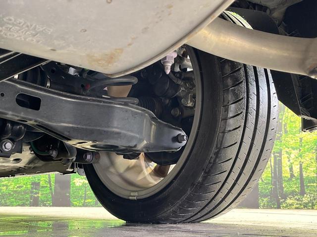 カローラツーリング ハイブリッド　ダブルバイビー　４ＷＤ　禁煙車　純正１０．５インチナビ　バックカメラ　セーフティセンス　レーダークルーズ　ＥＴＣ２．０　Ｂｌｕｅｔｏｏｔｈ再生　ＬＥＤヘッド　オートハイビーム　ステアリングスイッチ（24枚目）