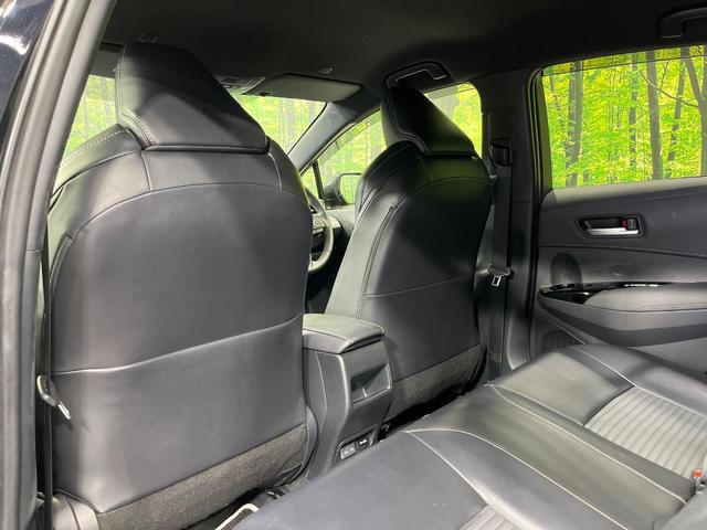 カローラツーリング ハイブリッド　ダブルバイビー　４ＷＤ　禁煙車　純正１０．５インチナビ　バックカメラ　セーフティセンス　レーダークルーズ　ＥＴＣ２．０　Ｂｌｕｅｔｏｏｔｈ再生　ＬＥＤヘッド　オートハイビーム　ステアリングスイッチ（42枚目）