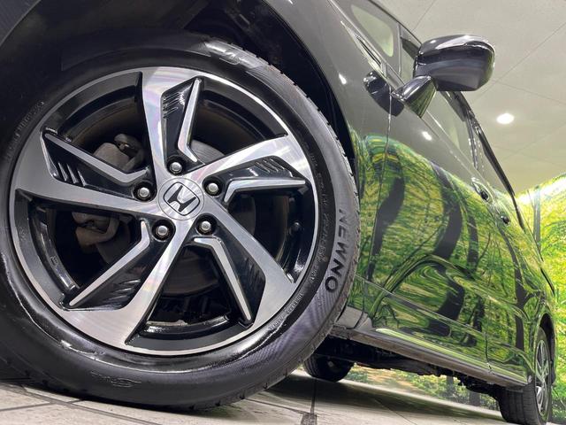 オデッセイ アブソルート・Ｘホンダセンシング　４ＷＤ　禁煙車　純正８型インターナビ　両側電動スライドドア　衝突軽減装置　アダプティブクルーズ　ＬＥＤヘッド　ドライブレコーダー　パワーシート　アイドリングストップ　スマートキー　オートエアコン（15枚目）