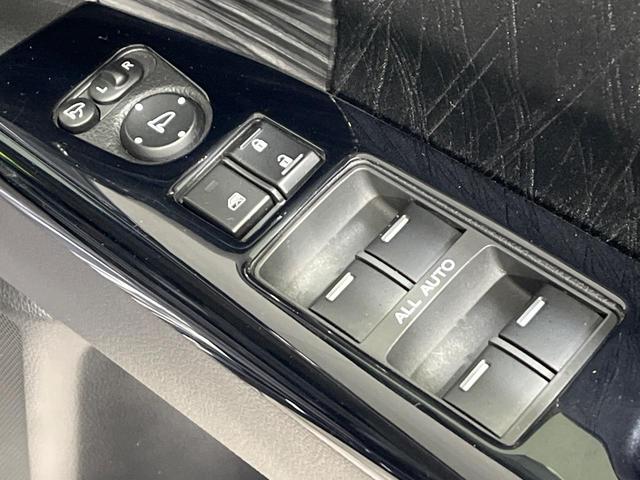 オデッセイ アブソルート・Ｘホンダセンシング　４ＷＤ　禁煙車　純正８型インターナビ　両側電動スライドドア　衝突軽減装置　アダプティブクルーズ　ＬＥＤヘッド　ドライブレコーダー　パワーシート　アイドリングストップ　スマートキー　オートエアコン（39枚目）