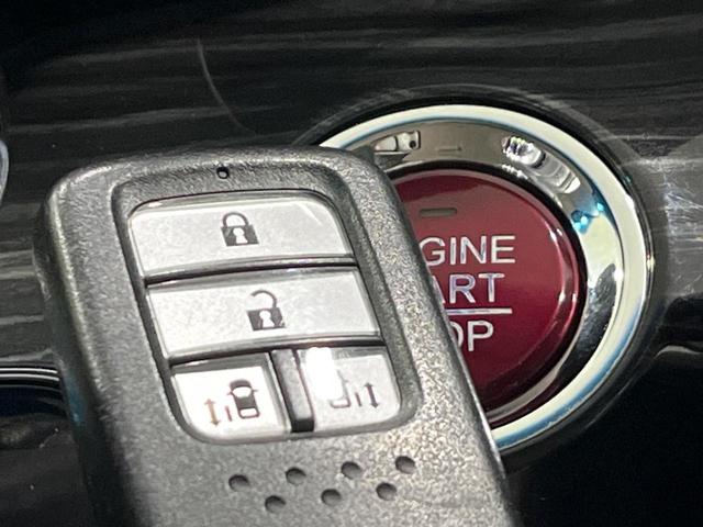 オデッセイ アブソルート・Ｘホンダセンシング　４ＷＤ　禁煙車　純正８型インターナビ　両側電動スライドドア　衝突軽減装置　アダプティブクルーズ　ＬＥＤヘッド　ドライブレコーダー　パワーシート　アイドリングストップ　スマートキー　オートエアコン（45枚目）